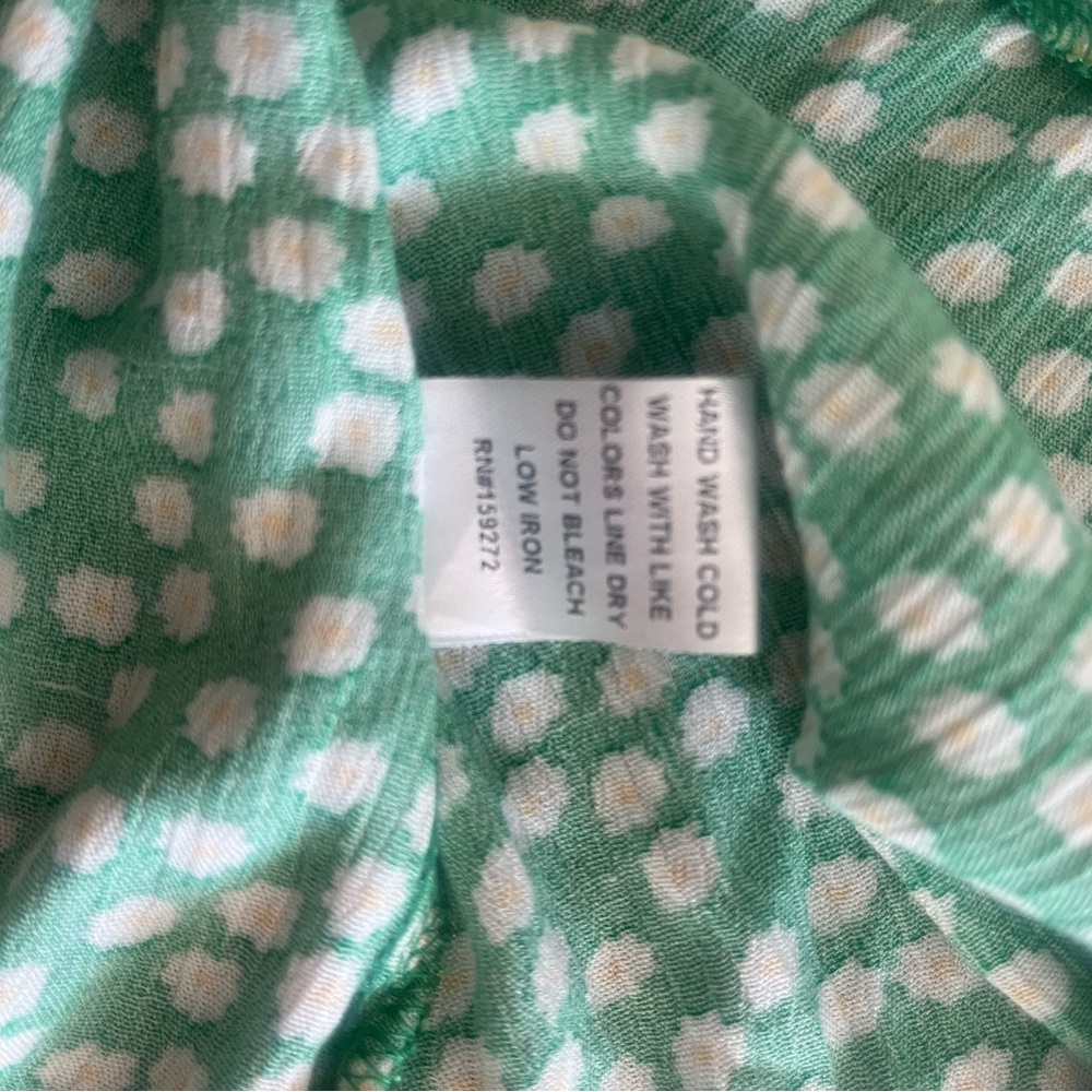 Elegant Green Pattern Midi Dress - Picture 8 of 8